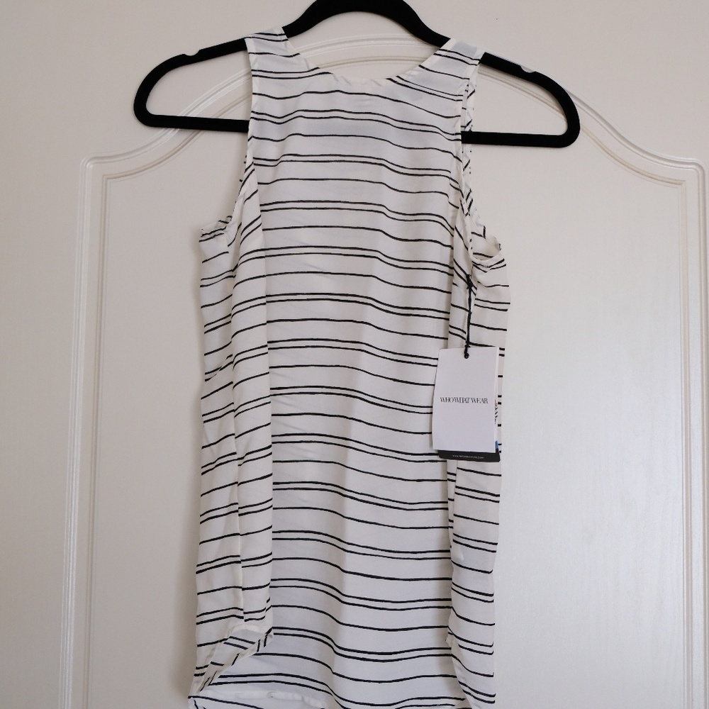 NWT Who What Wear striped sleeveless top. Size S